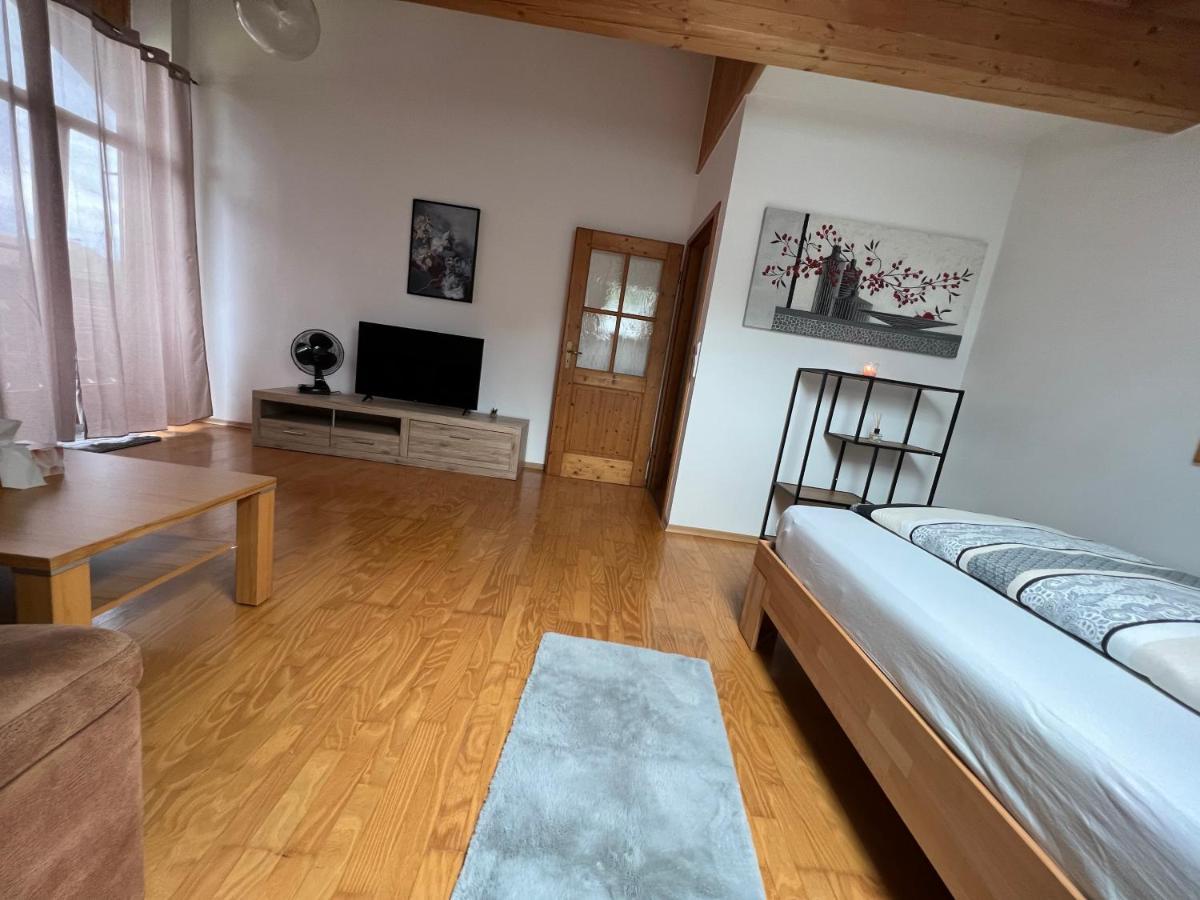 D&R Appartement Bei Rosenheim Eksteriør billede
