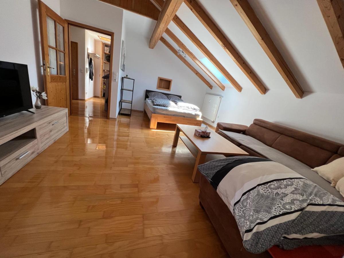 D&R Appartement Bei Rosenheim Eksteriør billede